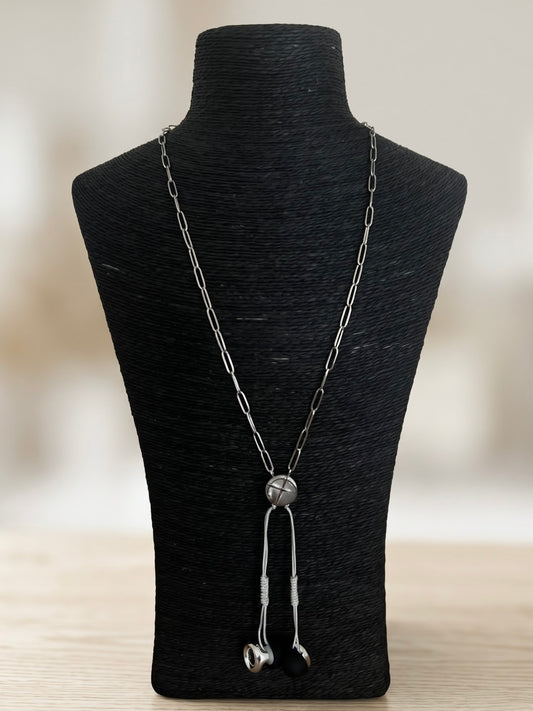 AudioFeel Chain כסוף על בובת תצוגה עם מסנני סאונד